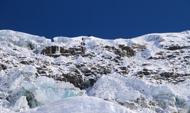 Saribung Peak Climbing