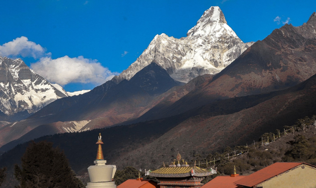 Amadablam Base Camp Trek